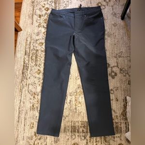 Lululemon Utilitech Pants 33 Waist 32 Length